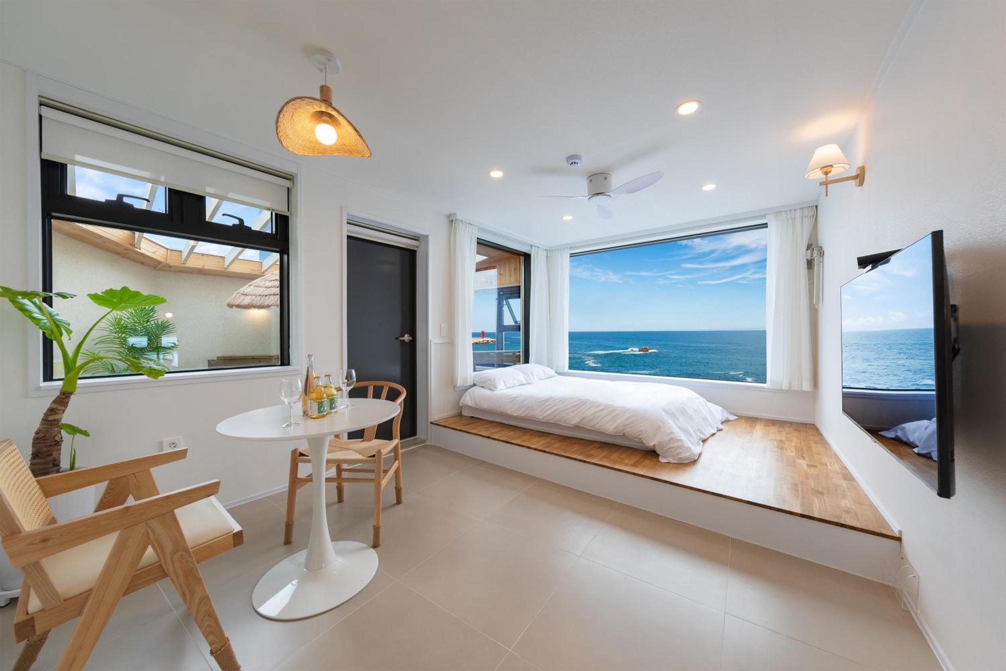 Gangneung Hue Pension Ocean View, Spa, Couple ห้อง รูปภาพ