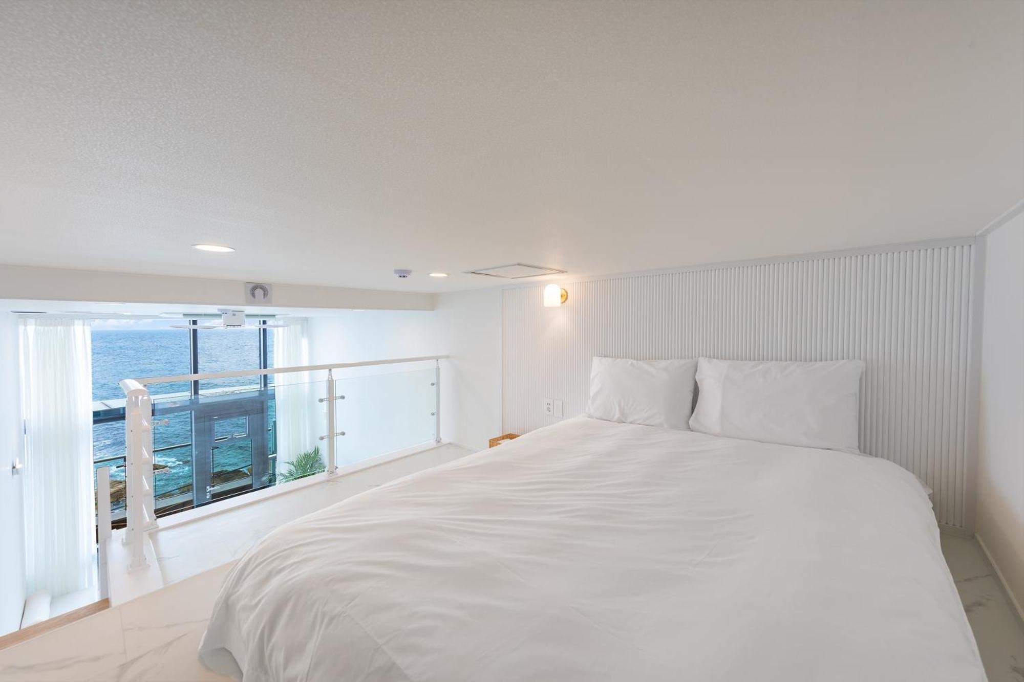 Gangneung Hue Pension Ocean View, Spa, Couple ห้อง รูปภาพ