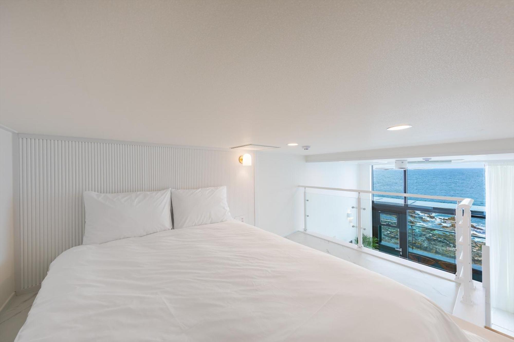 Gangneung Hue Pension Ocean View, Spa, Couple ห้อง รูปภาพ