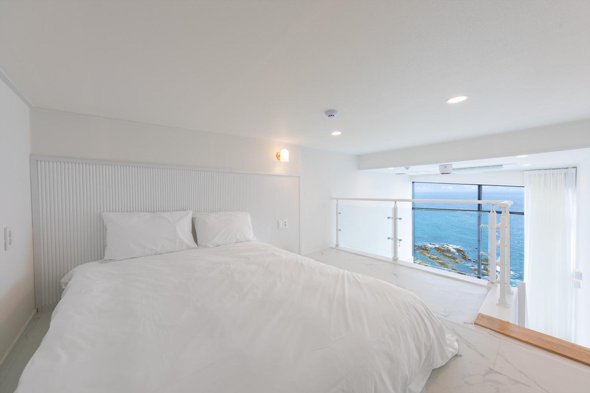 Gangneung Hue Pension Ocean View, Spa, Couple ห้อง รูปภาพ