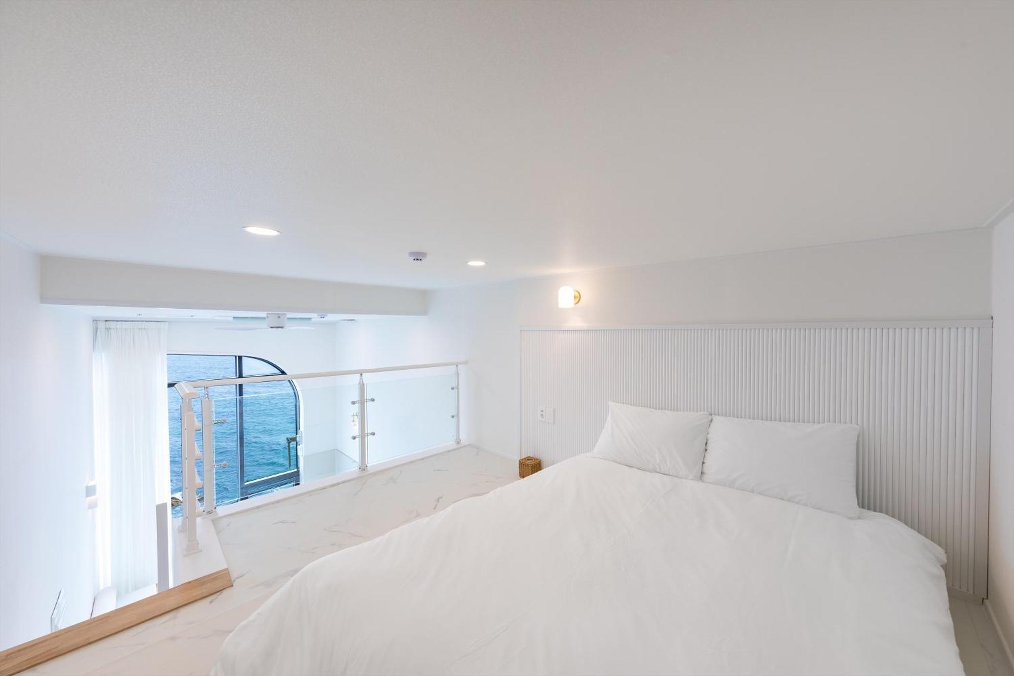 Gangneung Hue Pension Ocean View, Spa, Couple ห้อง รูปภาพ